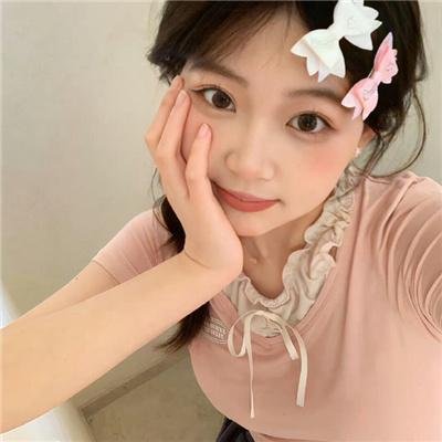 草丛里的羊